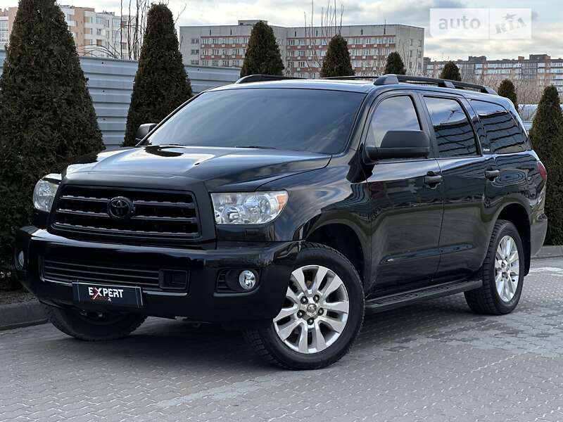 2010 toyota sequoia