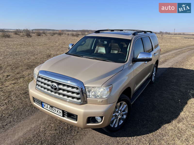 2012 toyota sequoia