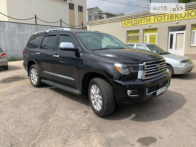2018 toyota sequoia