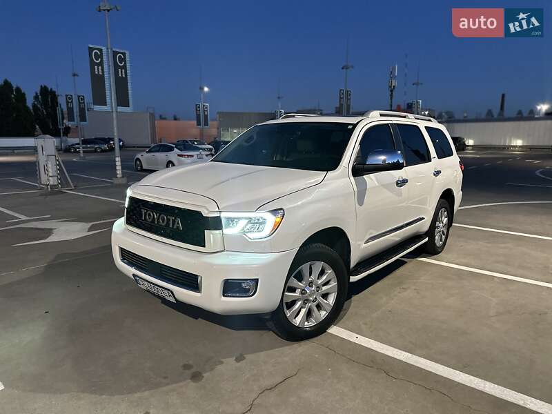 2018 toyota sequoia