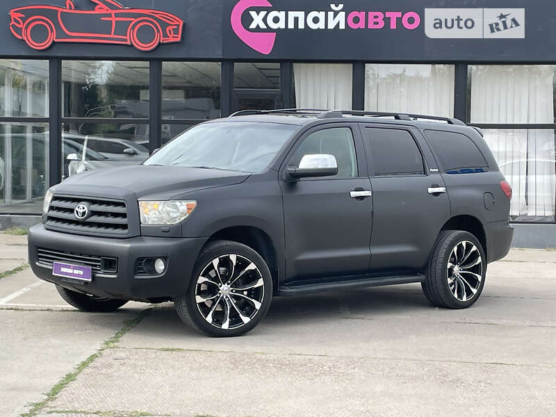 2010 toyota sequoia