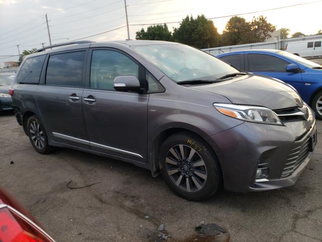 2018 toyota sienna xle