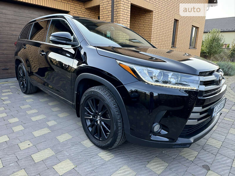 2017 toyota highlander