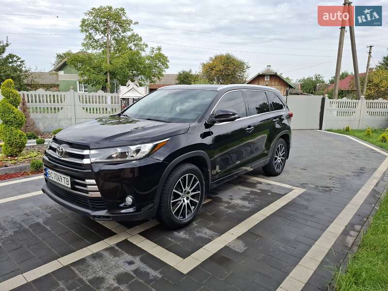 2019 toyota highlander