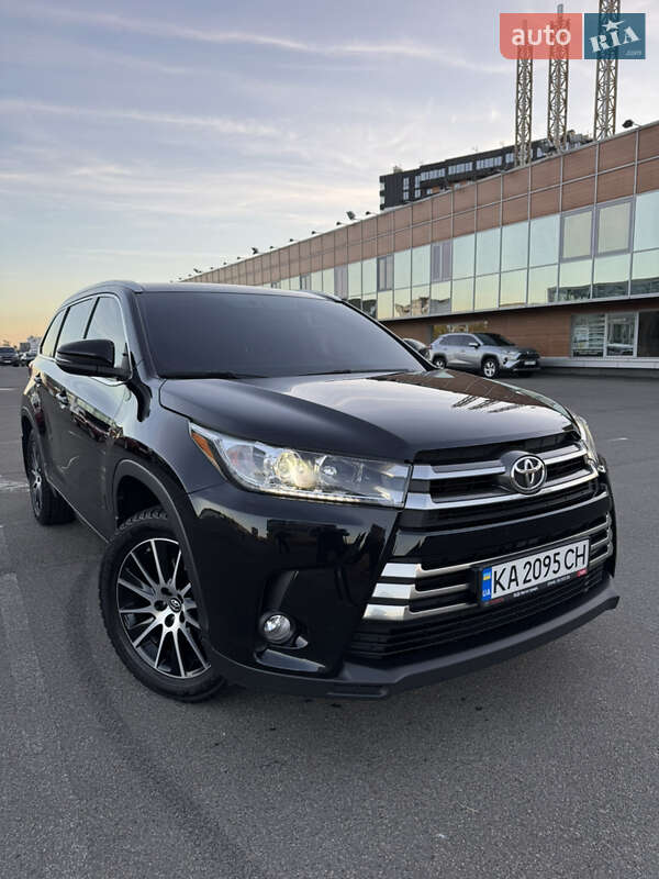 2019 toyota highlander
