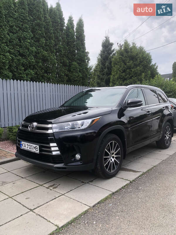 2019 toyota highlander