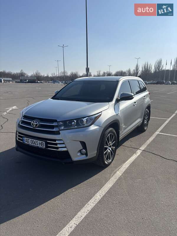 2019 toyota highlander
