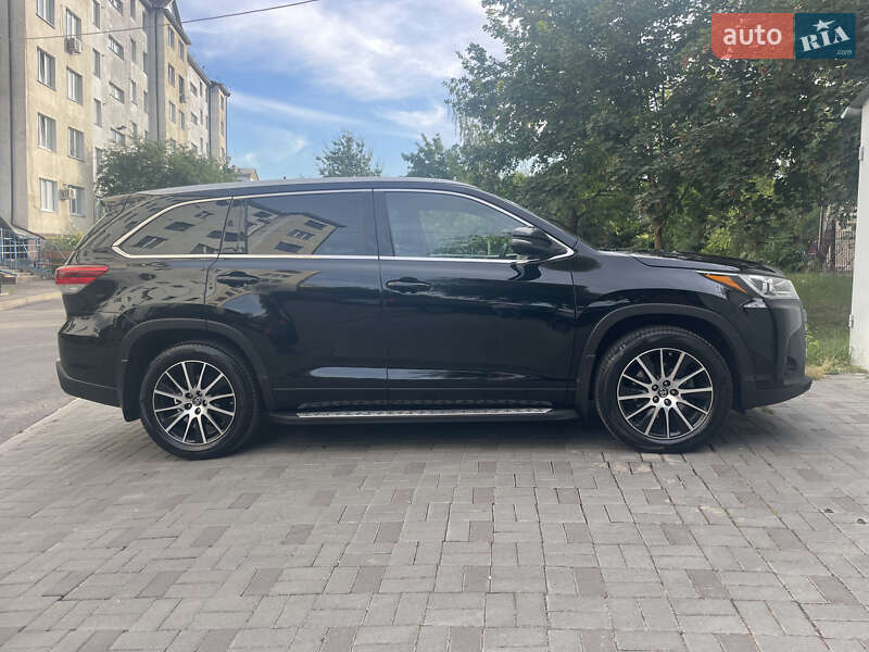 2019 toyota highlander