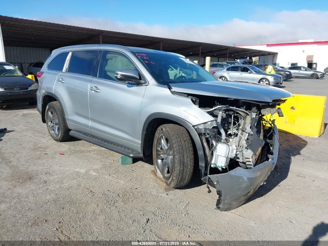 2017 toyota highlander