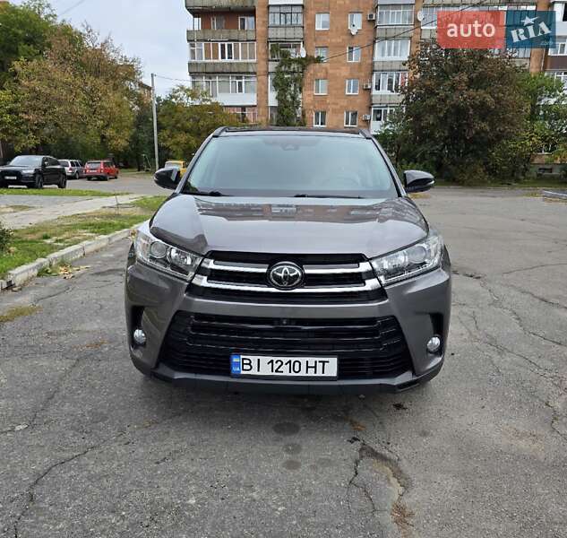 2018 toyota highlander