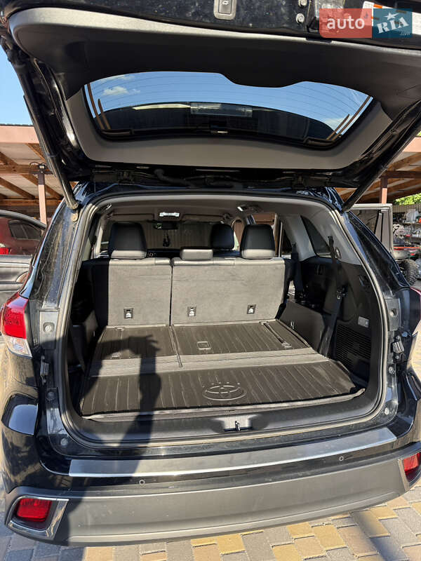 2019 toyota highlander