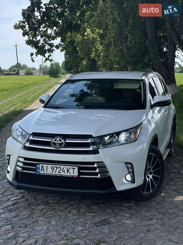 2019 toyota highlander