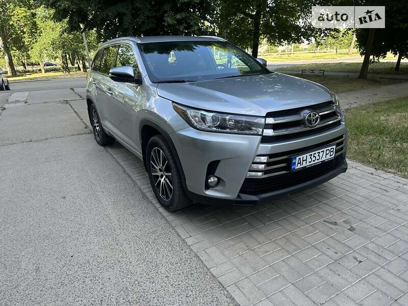 2018 toyota highlander