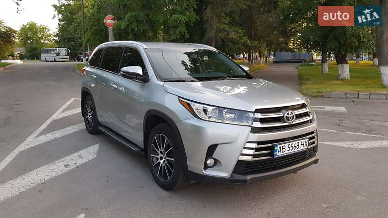 2017 toyota highlander