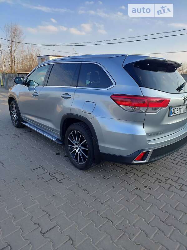 2018 toyota highlander
