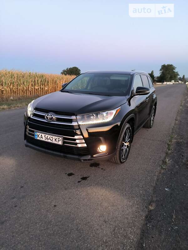 2017 toyota highlander