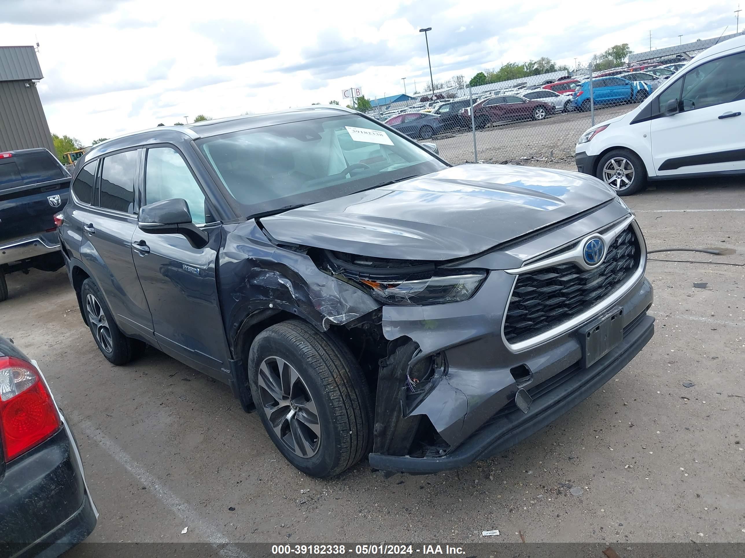 2021 toyota highlander