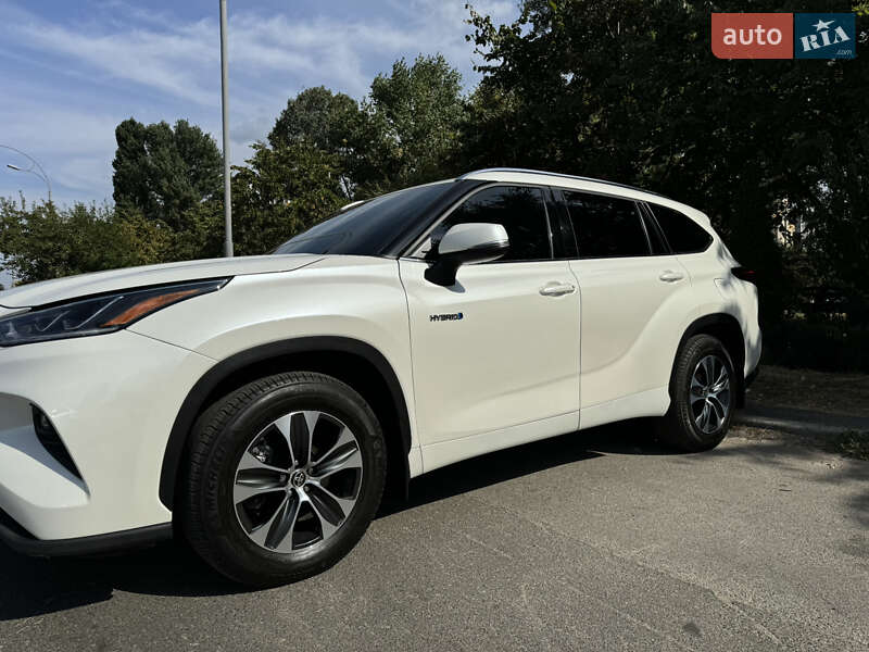 2020 toyota highlander
