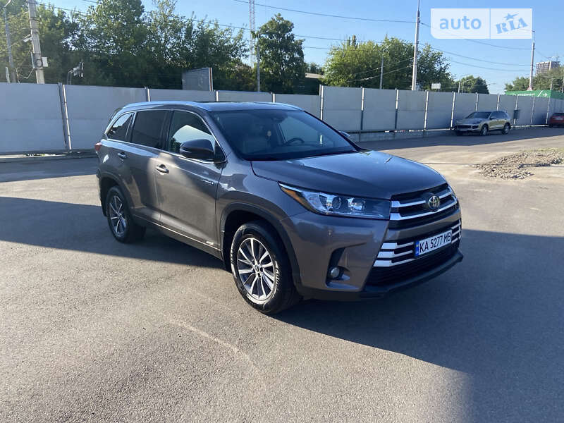 2019 toyota highlander