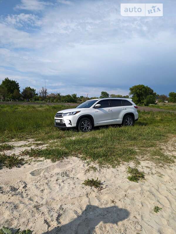 2018 toyota highlander