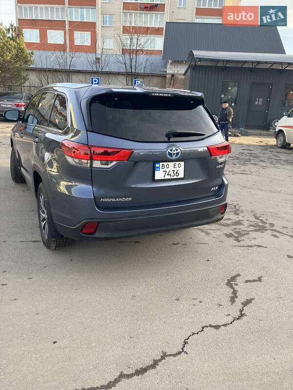 2018 toyota highlander