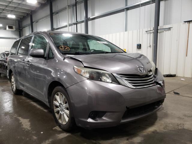 2010 toyota sienna le