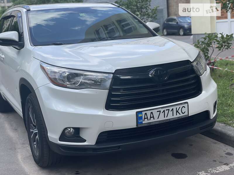 2016 toyota highlander