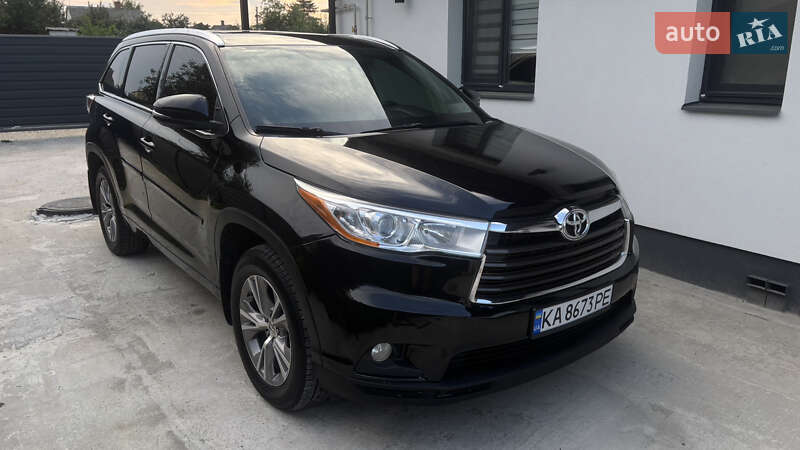 2016 toyota highlander