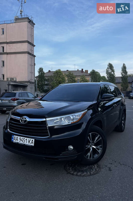 2016 toyota highlander