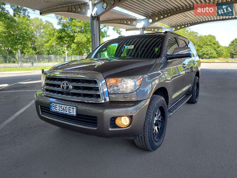 2015 toyota sequoia