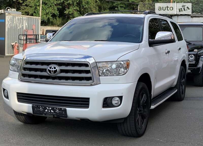 2014 toyota sequoia