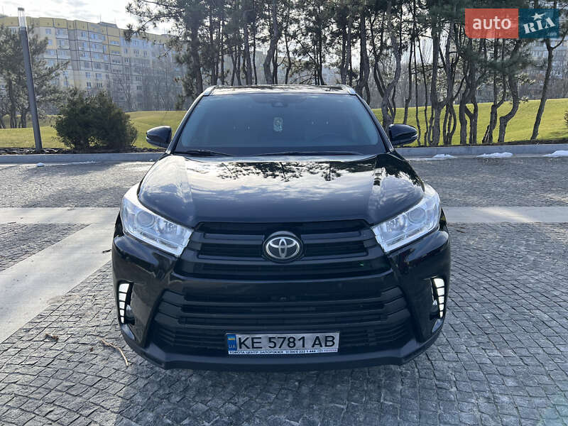 2018 toyota highlander