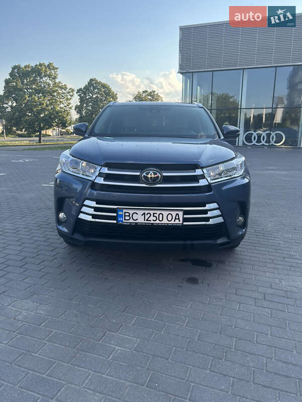 2019 toyota highlander