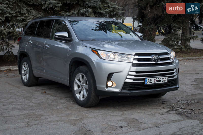 2017 toyota highlander