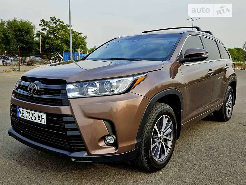 2018 toyota highlander