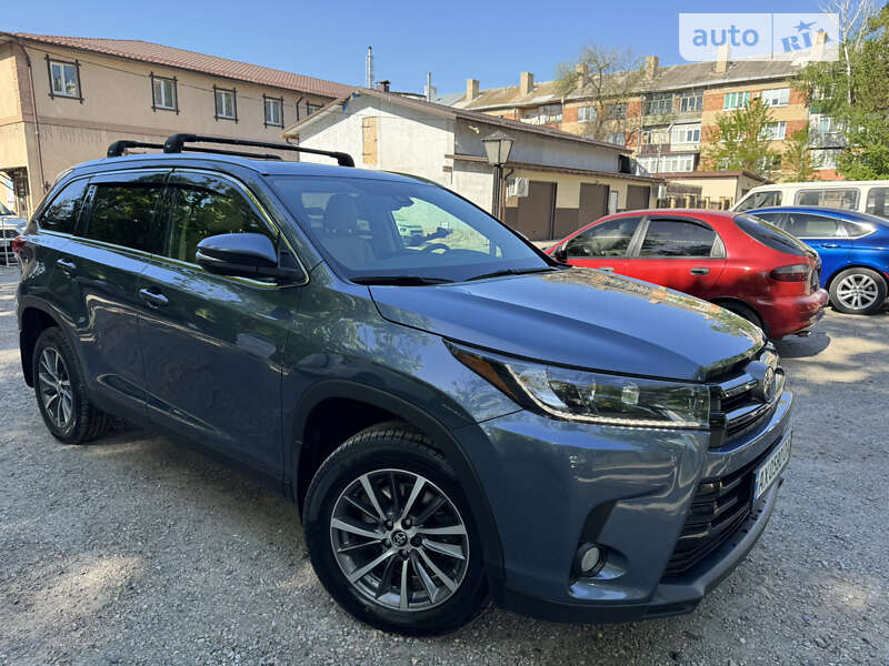 2019 toyota highlander