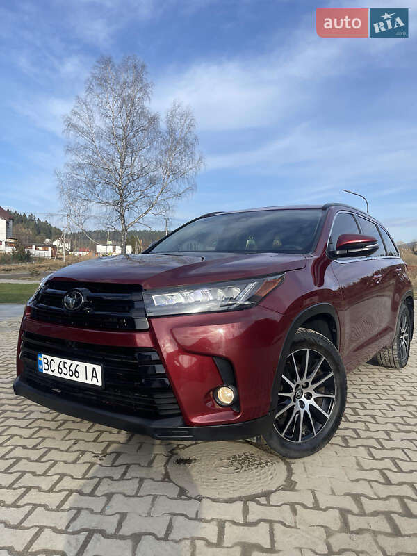 2017 toyota highlander