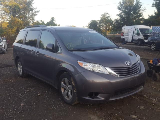 2015 toyota sienna le