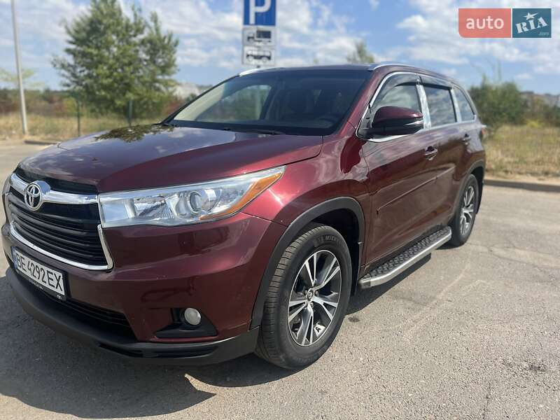 2016 toyota highlander