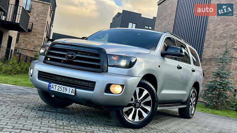 2011 toyota sequoia