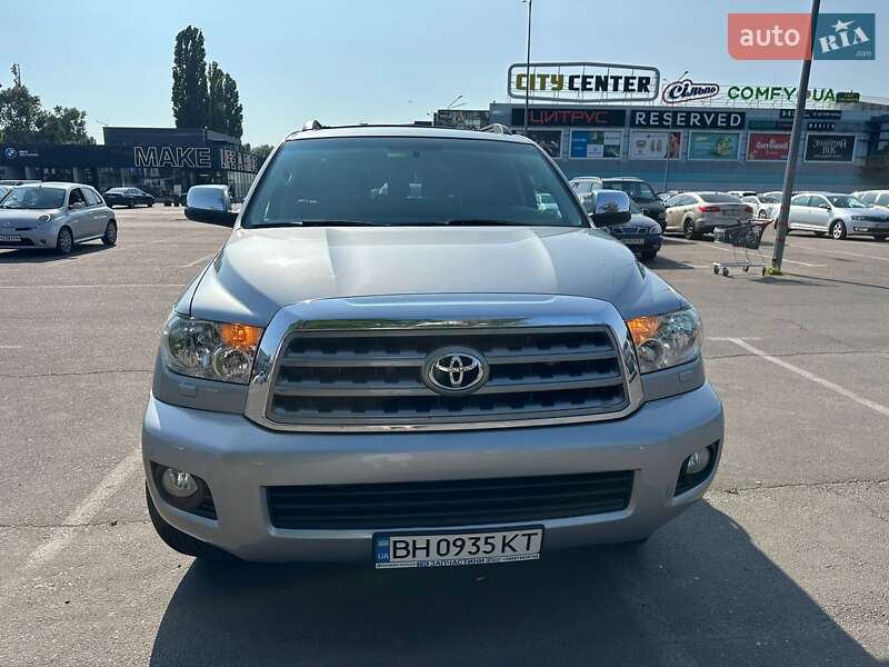 2016 toyota sequoia