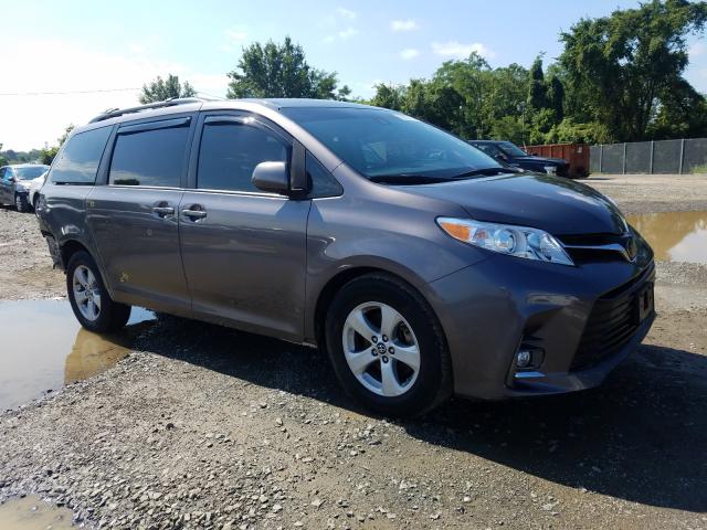 2018 toyota sienna le