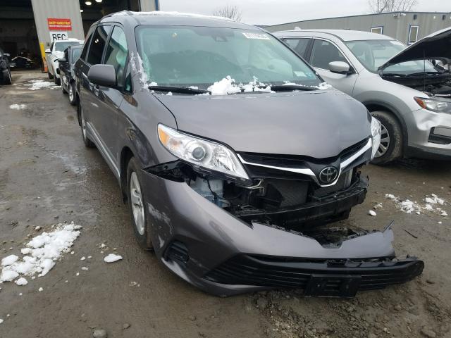 2019 toyota sienna le