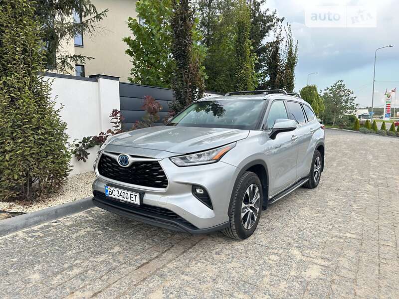 2021 toyota highlander