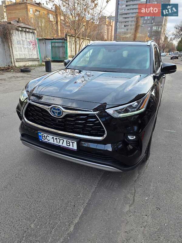 2021 toyota highlander