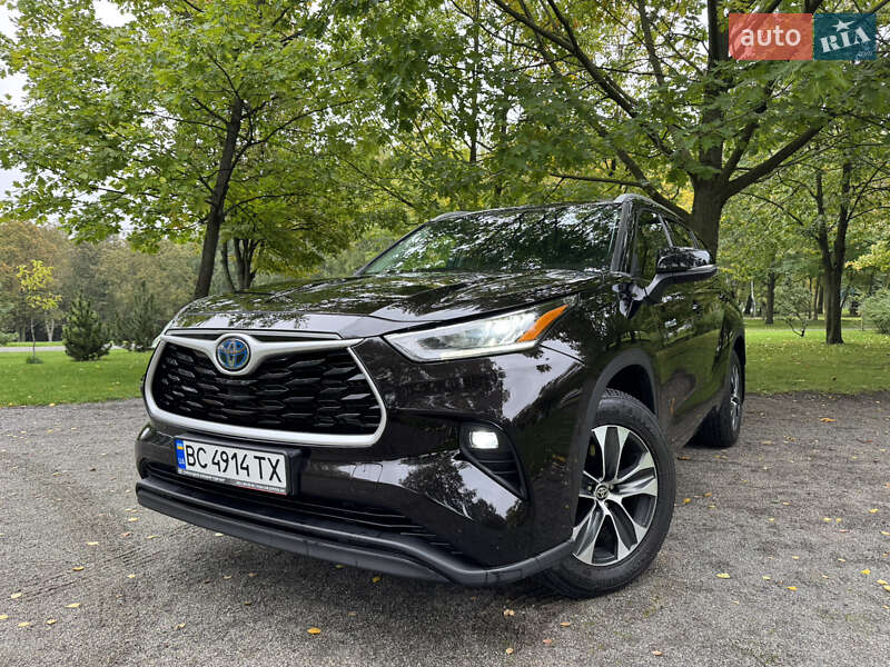 2021 toyota highlander