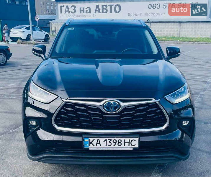 2021 toyota highlander