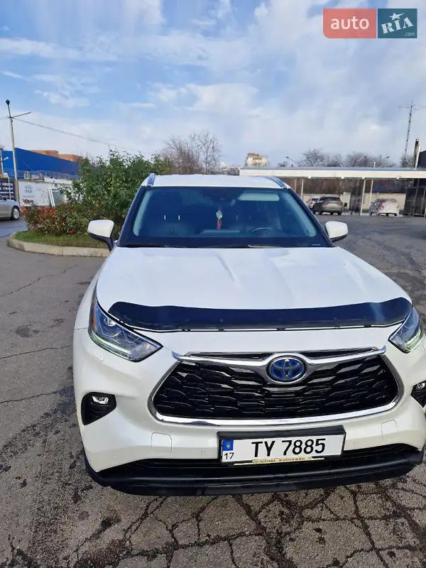 2021 toyota highlander hybrid