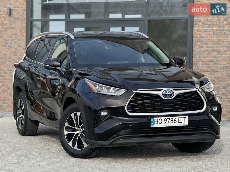 2021 toyota highlander hybrid