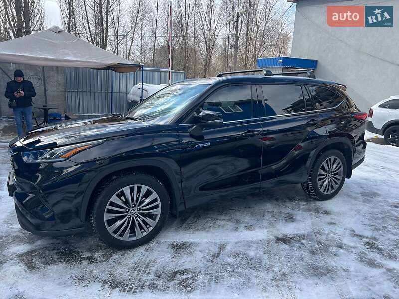 2021 toyota highlander